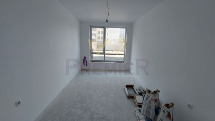 Продава 3-СТАЕН, гр. Бургас, Славейков, снимка 2 - Апартаменти - 54517613