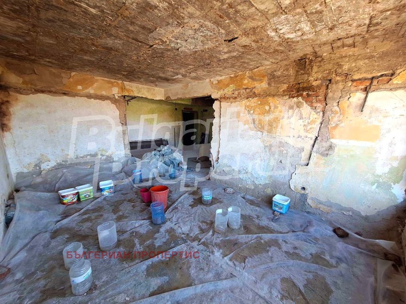 Продава МНОГОСТАЕН, гр. Бобов дол, област Кюстендил, снимка 2 - Апартаменти - 52156605