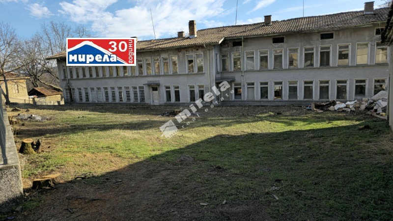 Til salg  Kontor region Gabrovo , Gostilitsa , 680 kvm | 51092219 - billede [2]