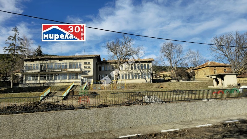 Til salg  Kontor region Gabrovo , Gostilitsa , 680 kvm | 51092219