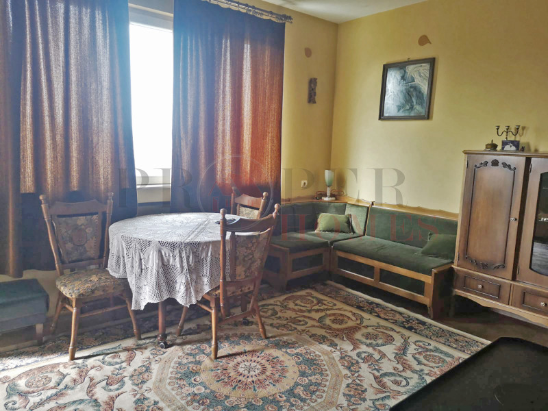 Продава ЕТАЖ ОТ КЪЩА, гр. Велико Търново, Варуша, снимка 5 - Етаж от къща - 52622680