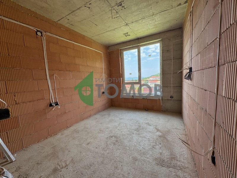 Продава КЪЩА, гр. Шумен, Дивдядово, снимка 9 - Къщи - 52646414