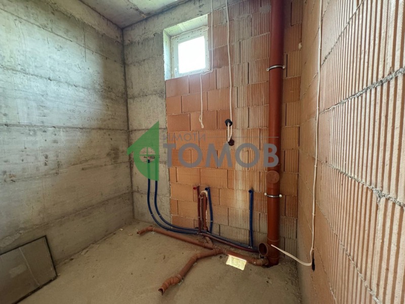 Продава КЪЩА, гр. Шумен, Дивдядово, снимка 10 - Къщи - 52646414