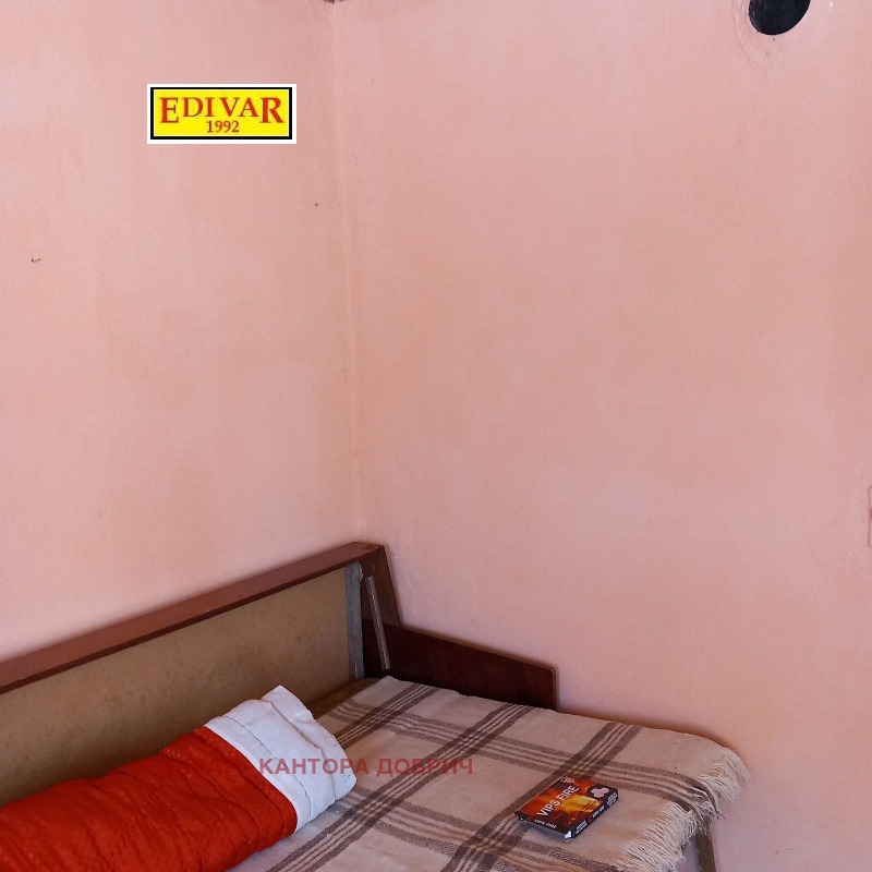 Продава КЪЩА, с. Нова Камена, област Добрич, снимка 8 - Къщи - 52709259