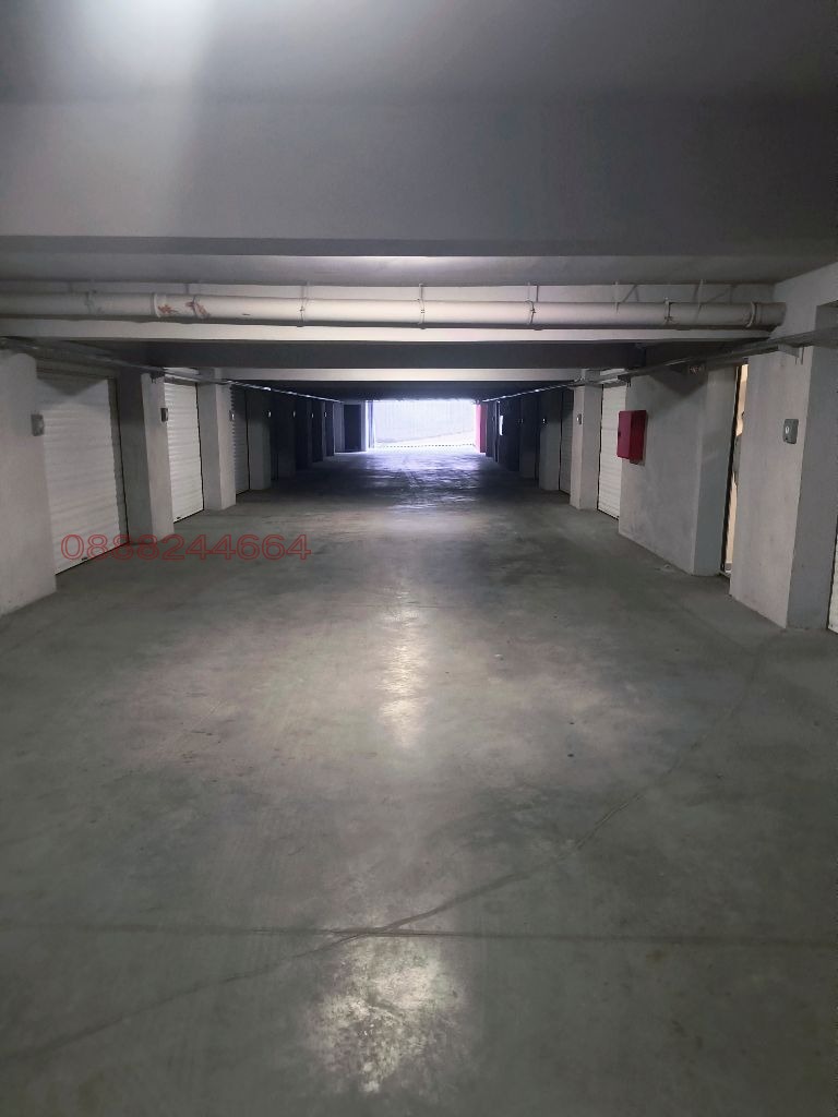 Продава ГАРАЖ, ПАРКОМЯСТО, гр. Казанлък, област Стара Загора, снимка 2 - Гаражи и паркоместа - 53256902