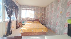Podlaha domu Asparuchovo, Varna 3