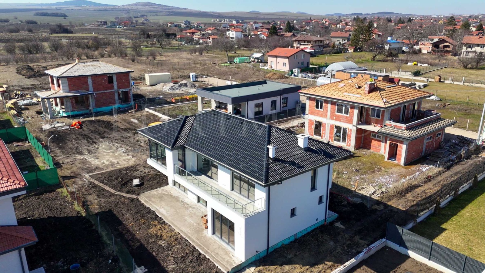 Продава КЪЩА, с. Пролеша, област София област