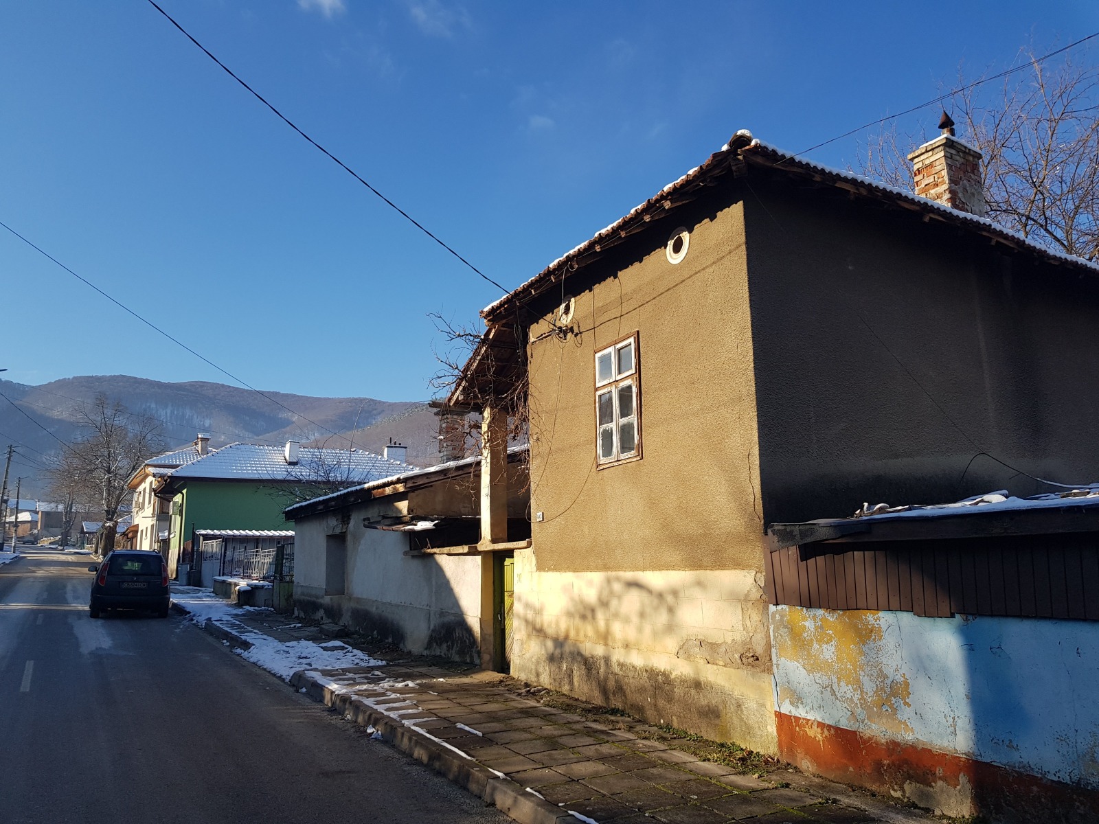 Продава КЪЩА, гр. Правец, област София област, снимка 2 - Къщи - 54502104