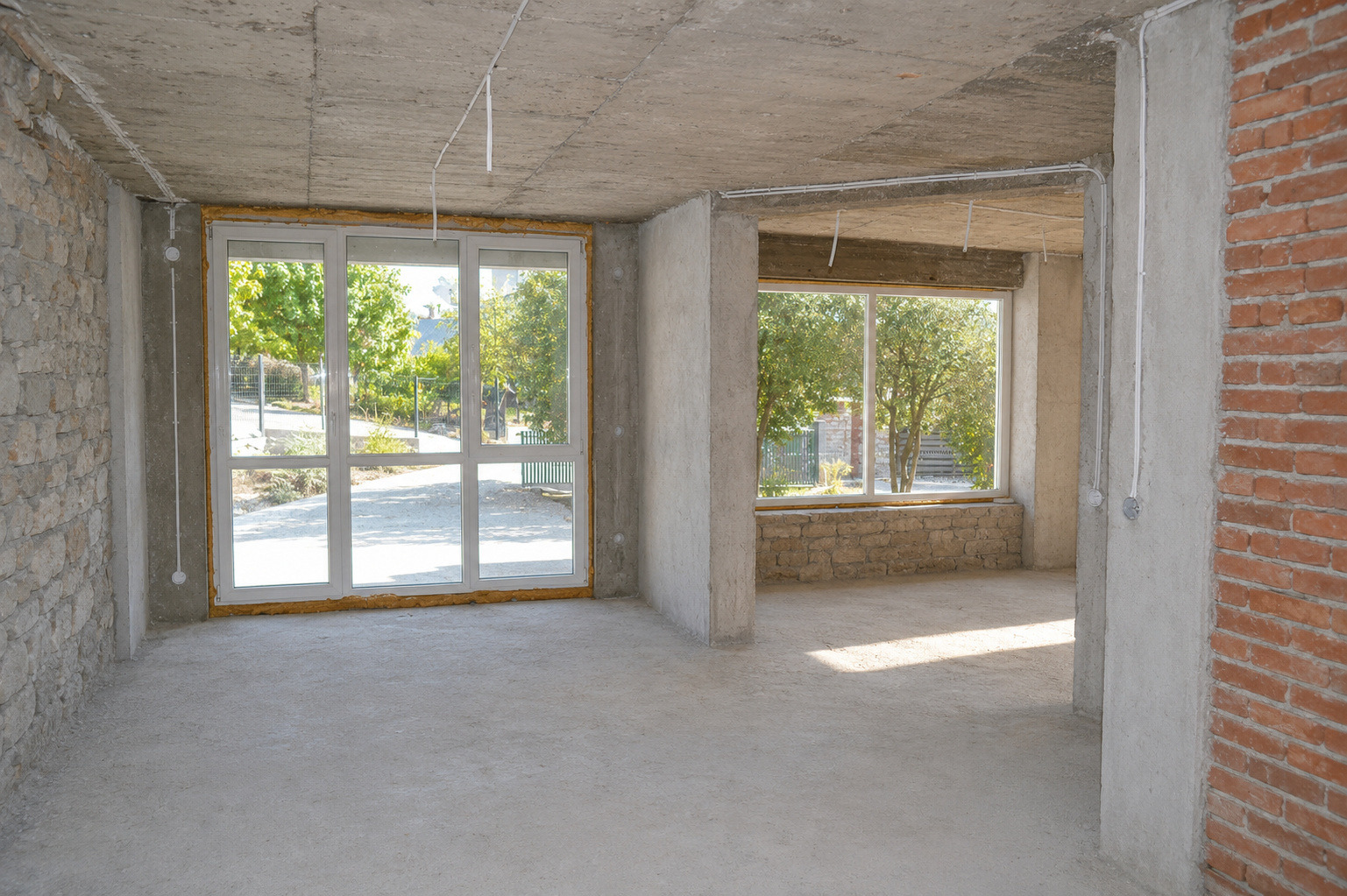 Продава КЪЩА, с. Изгрев, област Благоевград, снимка 2 - Къщи - 55603083