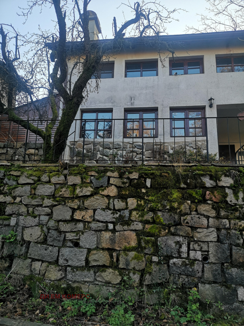 Продава КЪЩА, гр. София, с. Владая