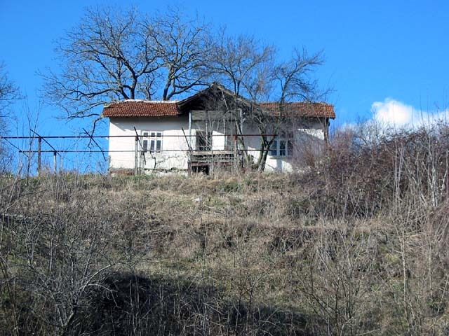Продава КЪЩА, с. Горен чифлик, област Варна