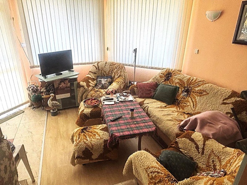 Myytävänä  Talo Varna , m-t Alen mak , 400 neliömetriä | 61499079 - kuva [4]
