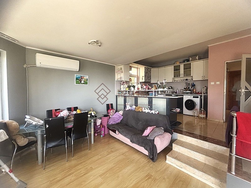 Myytävänä  Talo Varna , m-t Alen mak , 400 neliömetriä | 61499079 - kuva [6]