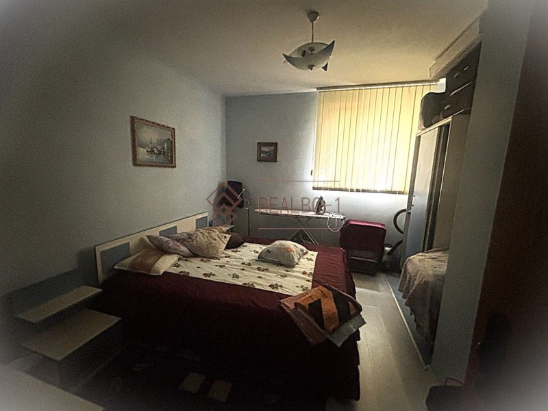 Myytävänä  Talo Varna , m-t Alen mak , 400 neliömetriä | 61499079 - kuva [5]