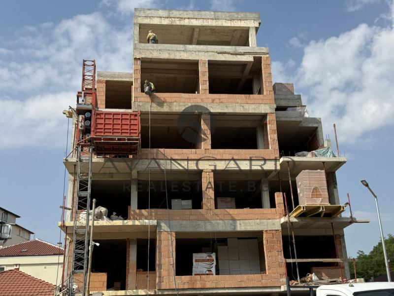 Eladó  1 hálószoba Plovdiv , Centar , 65 négyzetméter | 75750504