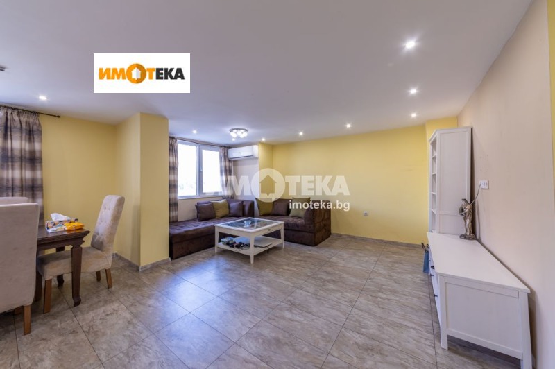 Продава 3-СТАЕН, гр. Варна, Операта, снимка 3 - Aпартаменти - 47460048