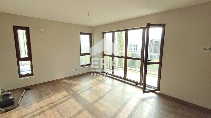 Продава 3-СТАЕН, гр. Варна, Бриз, снимка 2 - Апартаменти - 52402555