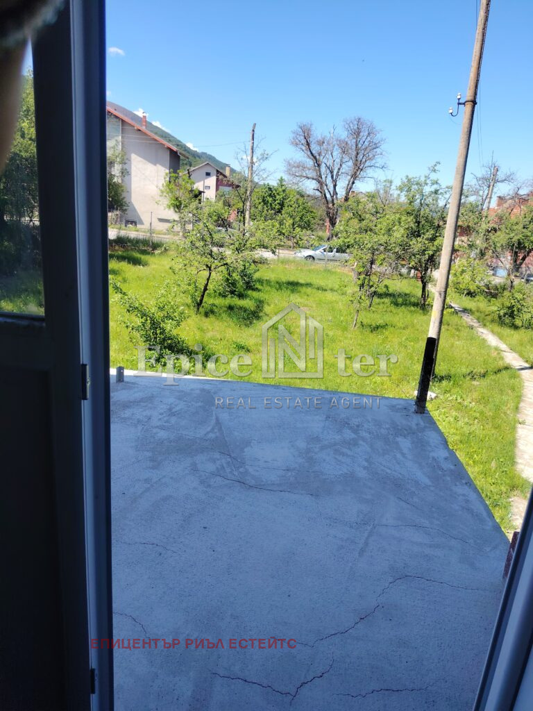 Продава КЪЩА, с. Гърляно, област Кюстендил, снимка 4 - Къщи - 54688495