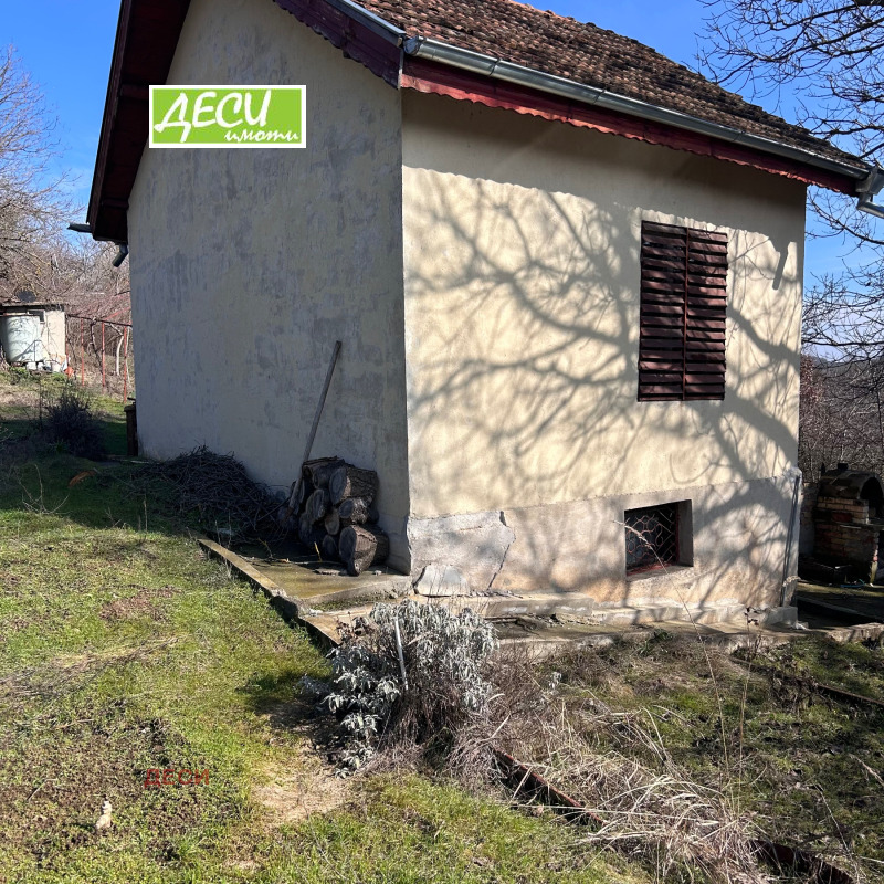 Продава ВИЛА, гр. Русе, в.з. Липака, снимка 2 - Вили - 53479537