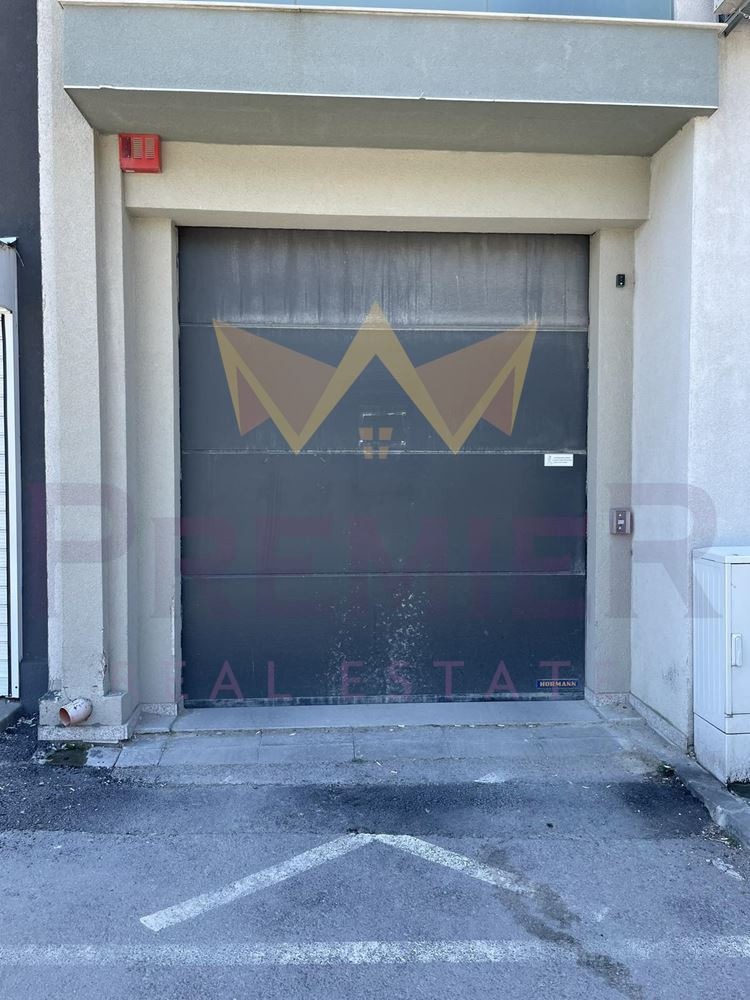 Продава ГАРАЖ, ПАРКОМЯСТО, гр. Варна, Възраждане 2, снимка 3 - Гаражи и паркоместа - 53524448