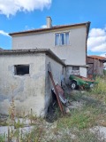 Продава КЪЩА, област Варна, гр. Аксаково • 270000 € / 528074.10 лв. • 95161861 6