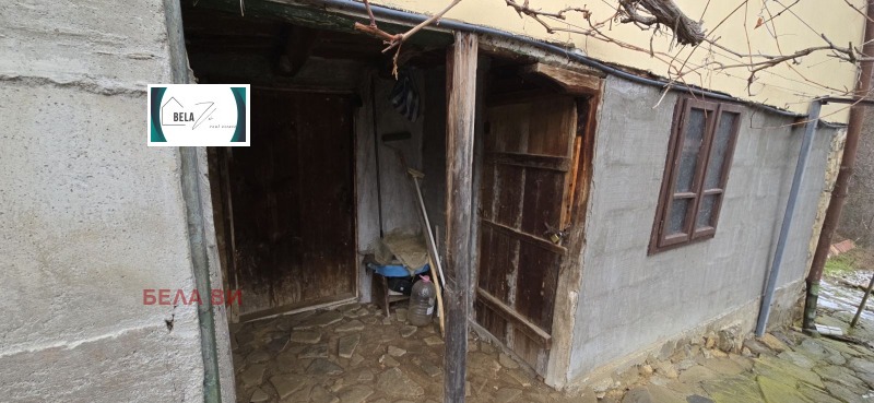 Продава КЪЩА, с. Борнарево, област Перник, снимка 12 - Къщи - 53248143