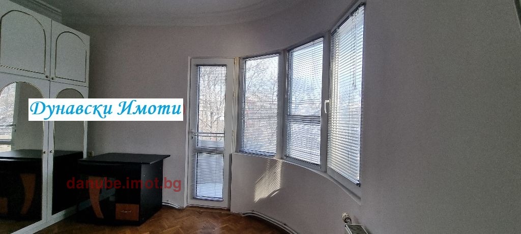 Продава 3-СТАЕН, гр. Русе, Център, снимка 3 - Апартаменти - 54041180
