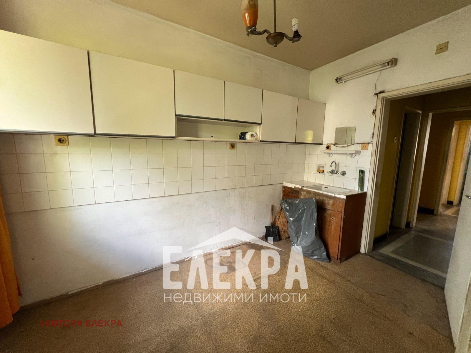 Продава 3-СТАЕН, гр. Варна, Център, снимка 2 - Апартаменти - 55280171