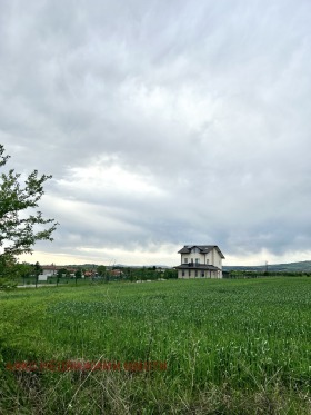 Cselekmény Zsiten, Sofia 2