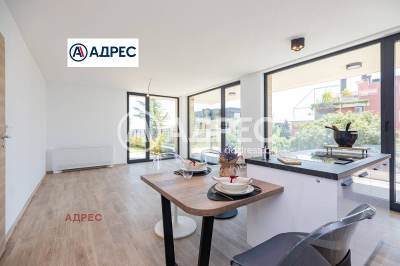 Продава МНОГОСТАЕН, гр. Варна, к.к. Св.Св. Константин и Елена, снимка 10 - Апартаменти - 53467293