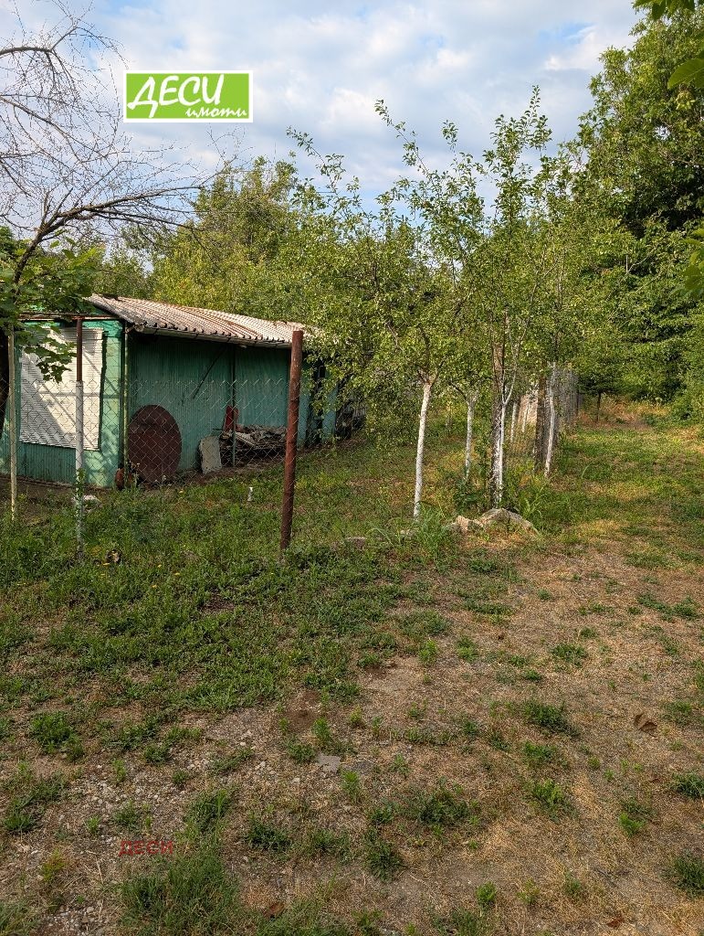 Продава ВИЛА, гр. Русе, в.з. Липака