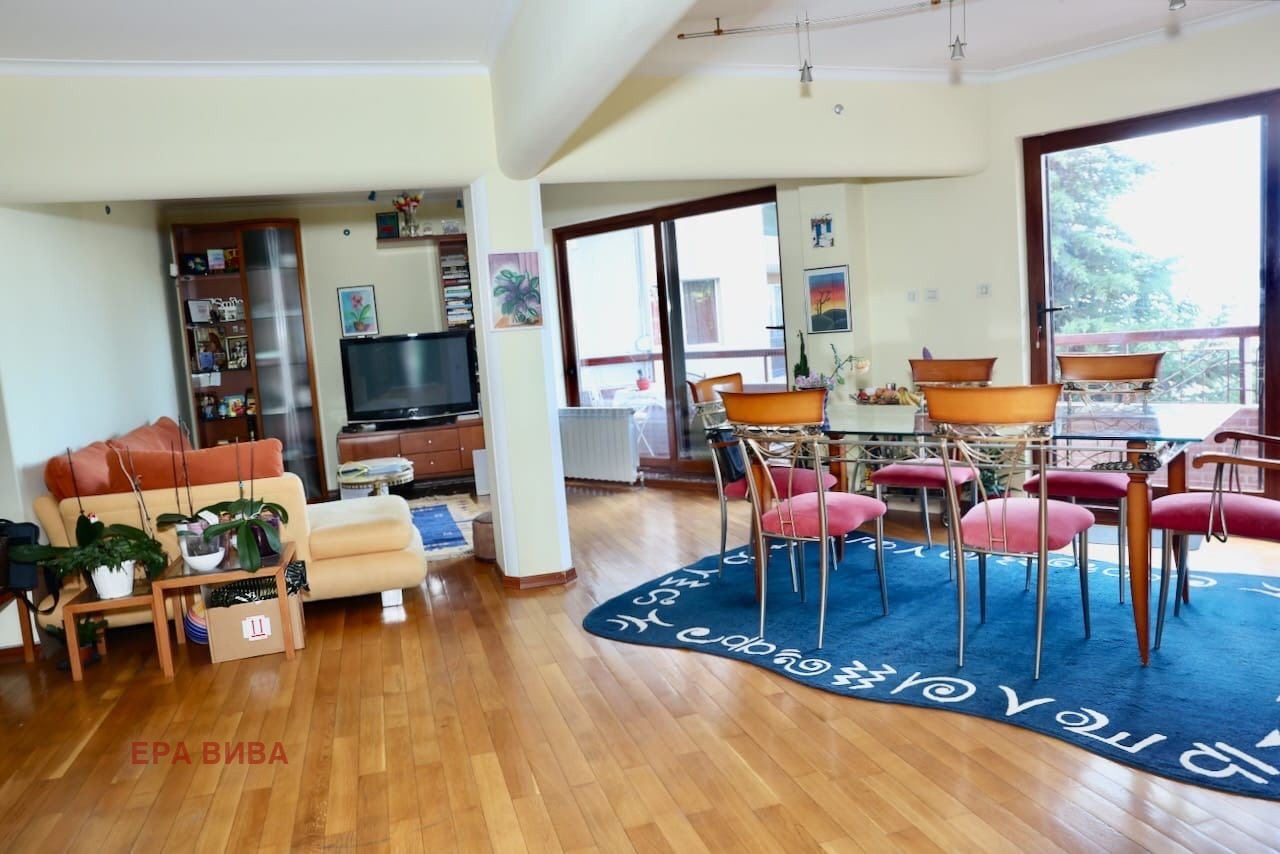 Продава 3-СТАЕН, гр. Варна, Бриз, снимка 2 - Апартаменти - 54029315