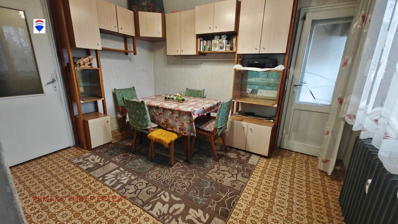 Продава 4-СТАЕН, гр. Русе, Здравец