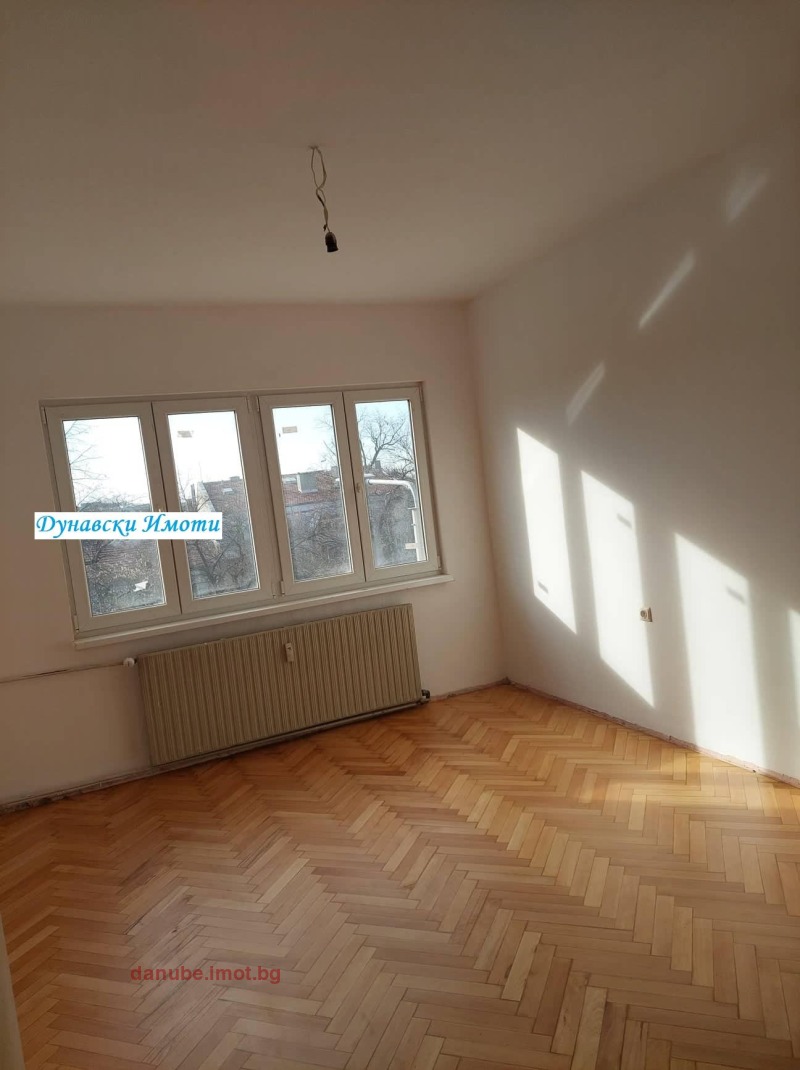 Na prodej  2 ložnice Ruse , Centar , 85 m2 | 36818365 - obraz [11]