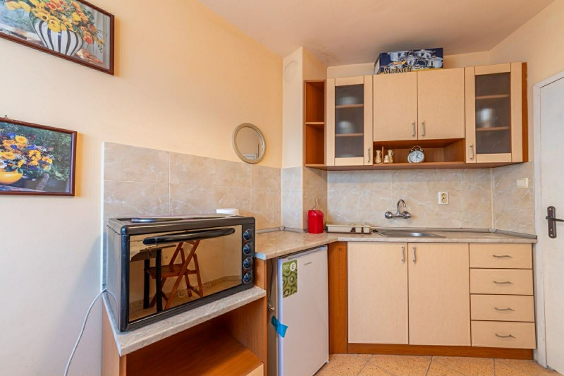 Продава 3-СТАЕН, гр. Варна, Лятно кино Тракия, снимка 5 - Апартаменти - 53110590