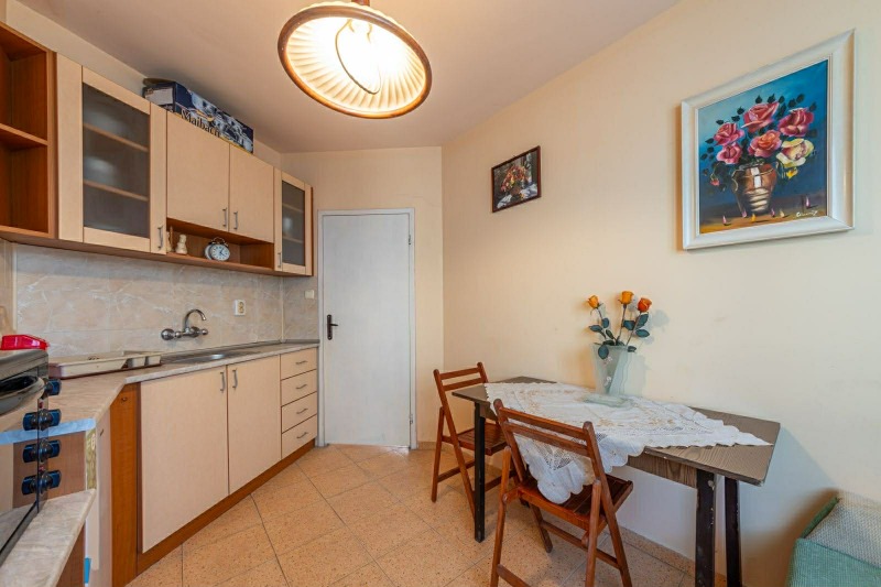 Продава 3-СТАЕН, гр. Варна, Лятно кино Тракия, снимка 6 - Апартаменти - 53110590