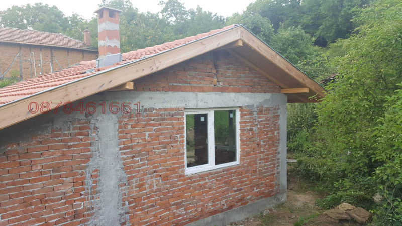 Продава КЪЩА, с. Шарани, област Габрово