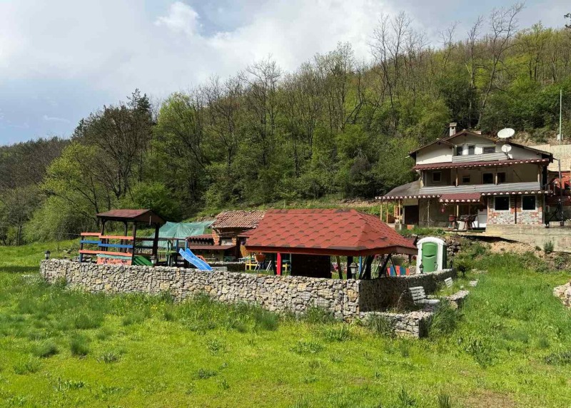 Til salgs  Hus region Sofia , Rebrovo , 120 kvm | 46504842