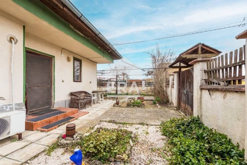 Продава КЪЩА, с. Доброглед, област Варна, снимка 2 - Къщи - 53887522