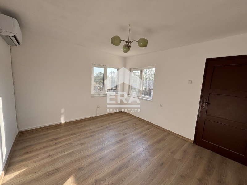 Продава КЪЩА, с. Генерал Киселово, област Варна, снимка 4 - Къщи - 56474260