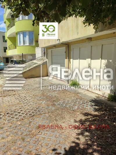 Продава ГАРАЖ, ПАРКОМЯСТО, гр. Варна, Бриз