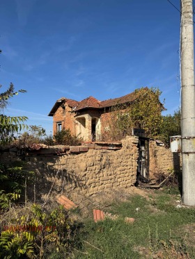 Casa Târnene, regiunea Pleven 1