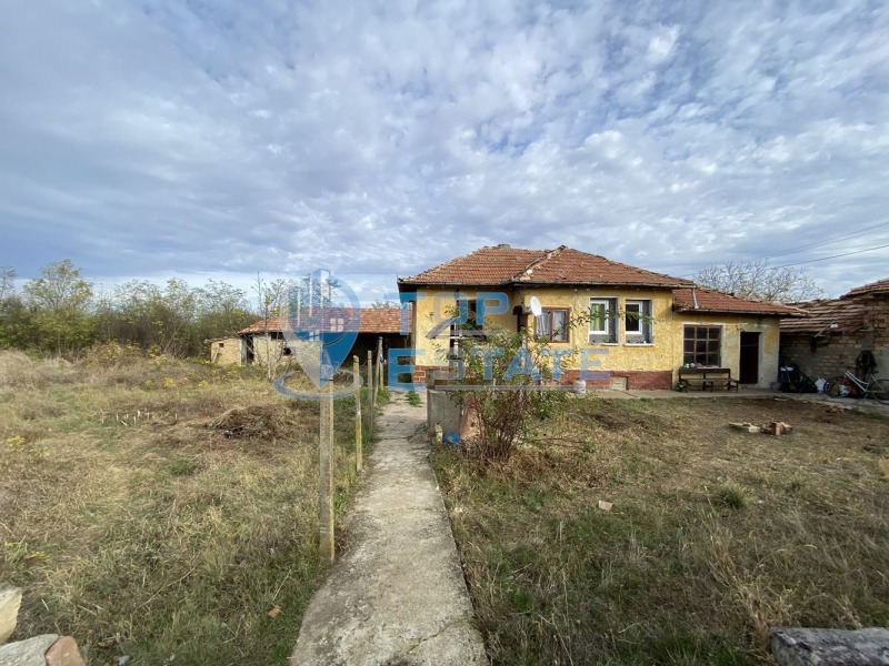 Продава КЪЩА, с. Сушица, област Велико Търново, снимка 11 - Къщи - 43112516