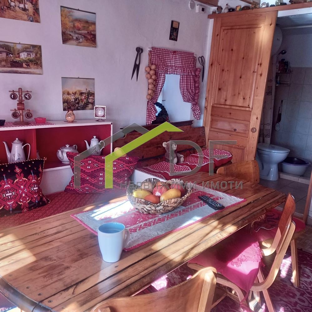 Продава КЪЩА, с. Звънец, област Варна, снимка 6 - Къщи - 55096929