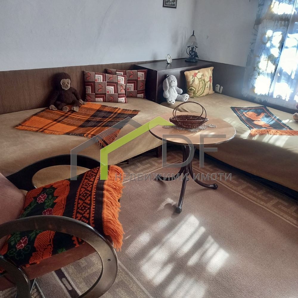 Продава КЪЩА, с. Звънец, област Варна, снимка 9 - Къщи - 55096929