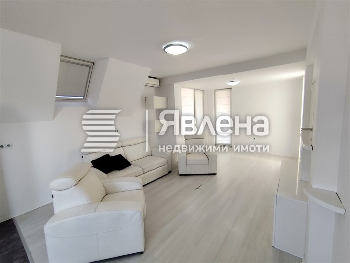 Продава 3-СТАЕН, гр. Пловдив, Кючук Париж