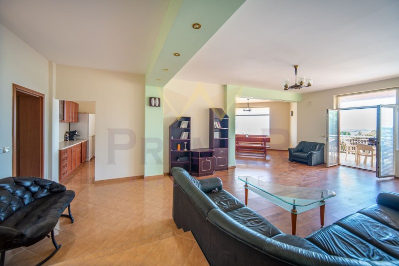 Продава КЪЩА, гр. Балчик, област Добрич, снимка 5 - Къщи - 53085958