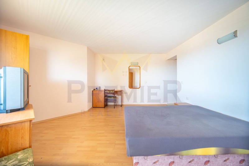 Продава КЪЩА, гр. Балчик, област Добрич, снимка 9 - Къщи - 53085958