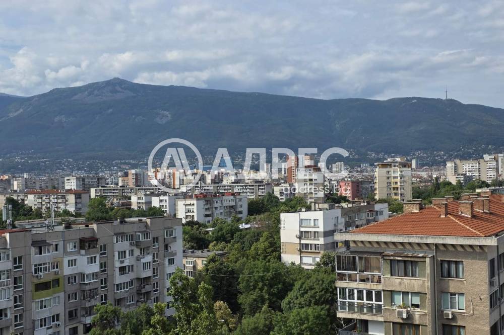 Продава 2-СТАЕН, гр. София, Хиподрума