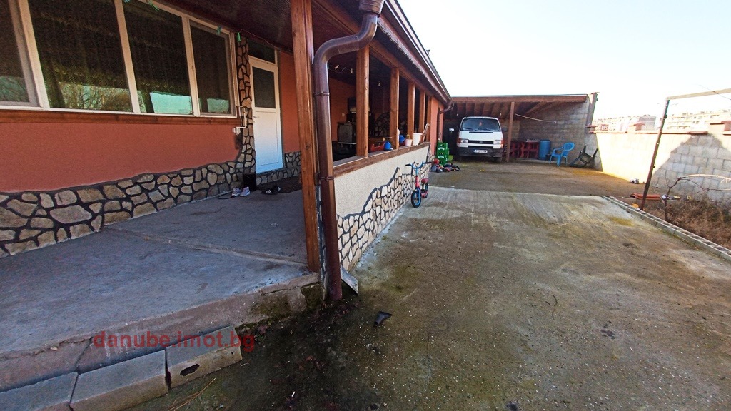 Продава КЪЩА, гр. Русе, Родина 2, снимка 12 - Къщи - 53725156